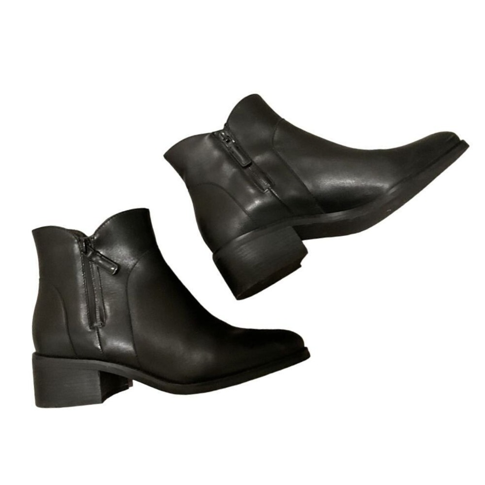 Cole Haan Lyla Black Bootie Boots EUC Size 7 - Picture 3 of 8